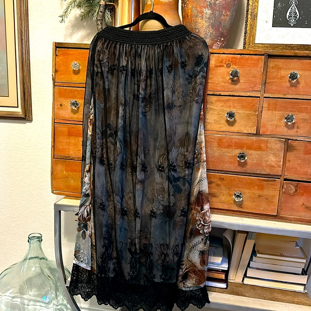 Elegant sheer skirt